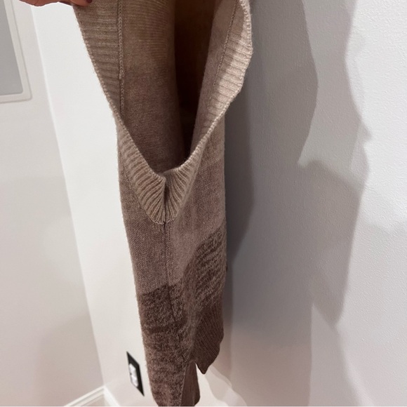 BCBGMaxAzria Elinor Cowl Neck Cashmere Wool Blend Sleeveless Tunic Sweater, M/L - Picture 9 of 12